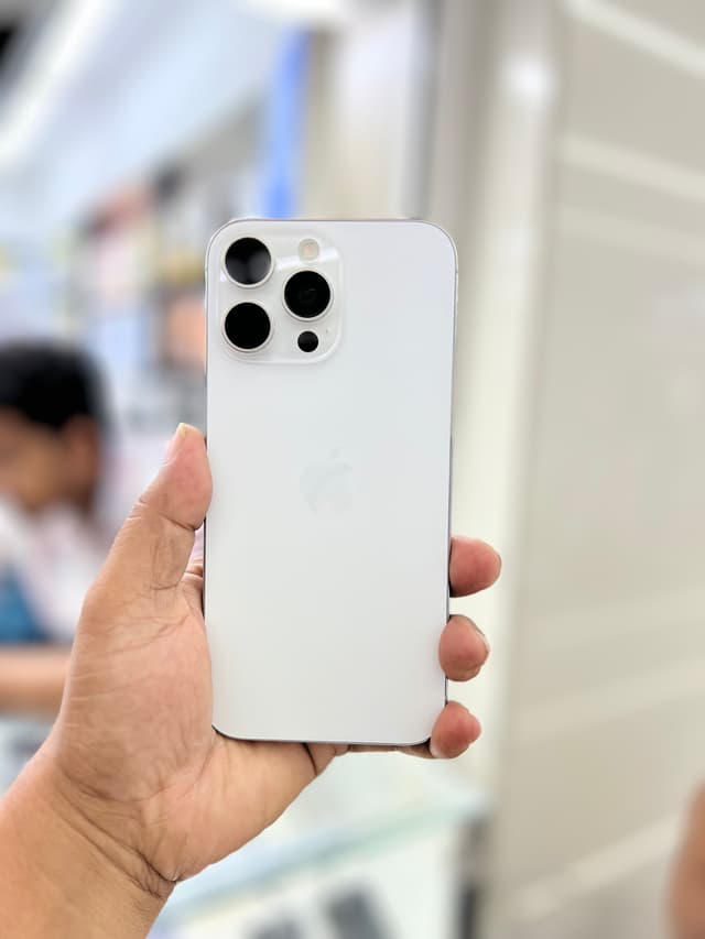 iPhone 16 pro max