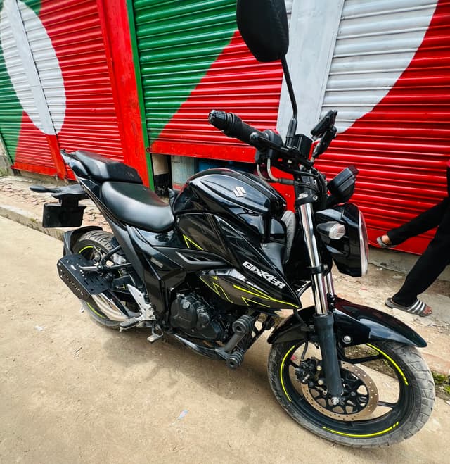 Suzuki Gixxer 2024